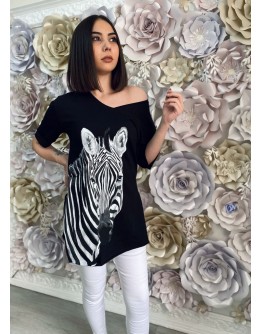 Kadın Siyah Yanı Yırtmaçlı Zebra Desenli taş baskılı Boyfriend T-Shirt