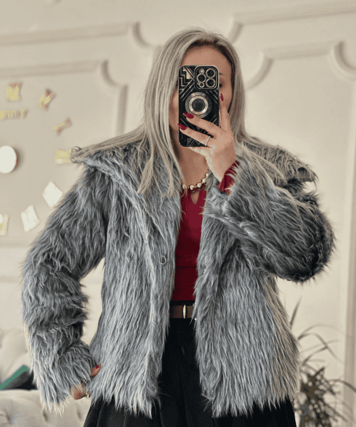 Astarlı Yakalı Peluş Kürk