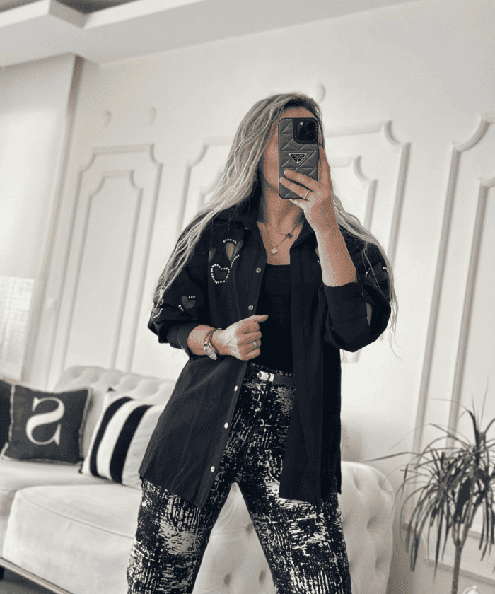 Alternative view of Kalp Detaylı Taşlı Tasarım Gömlek