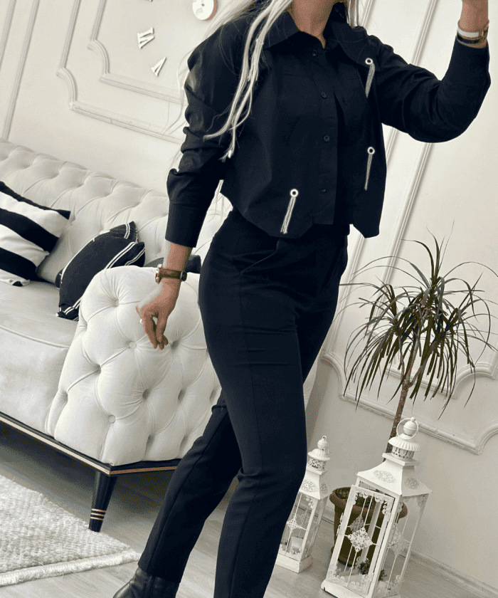 Alternative view of Püskül Detaylı Tasarım Mini Gömlek