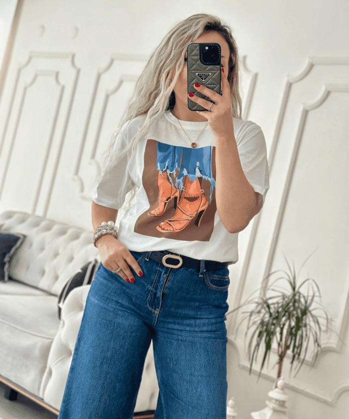 Halhal Zincir Detaylı T-shirt