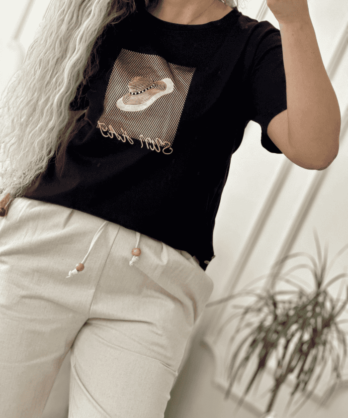 Alternative view of Şapka Baskı Detaylı T-shirt