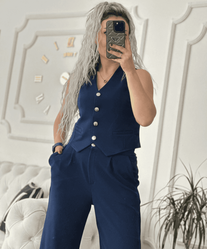 Alternative view of Zımbalı Yelekli Takım