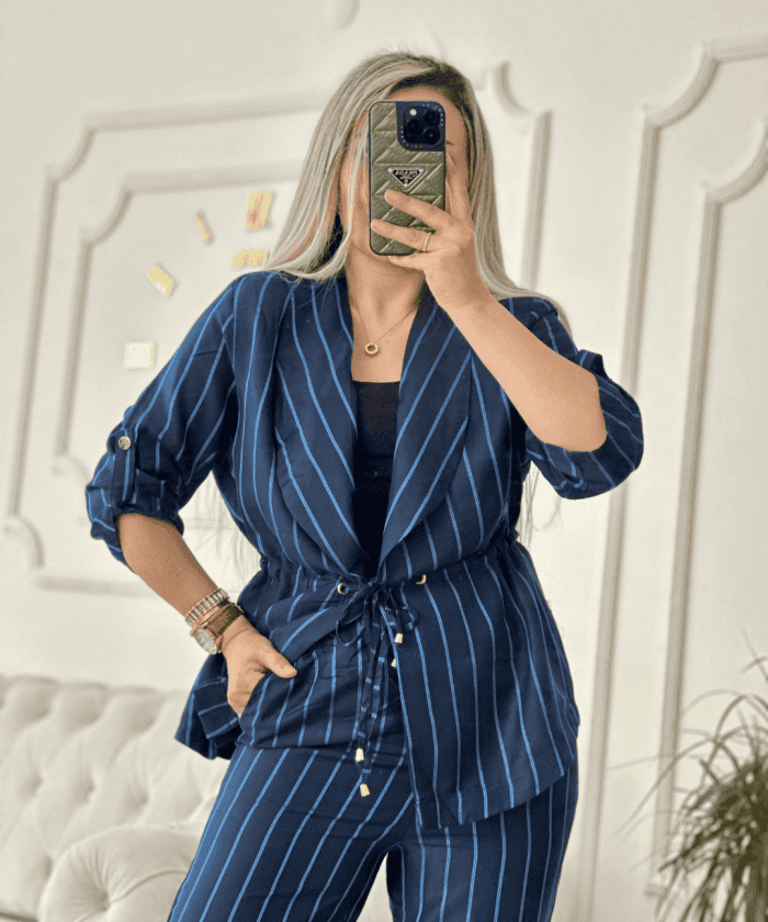 Alternative view of Elegant Lacivert Çizgili İkili Takım