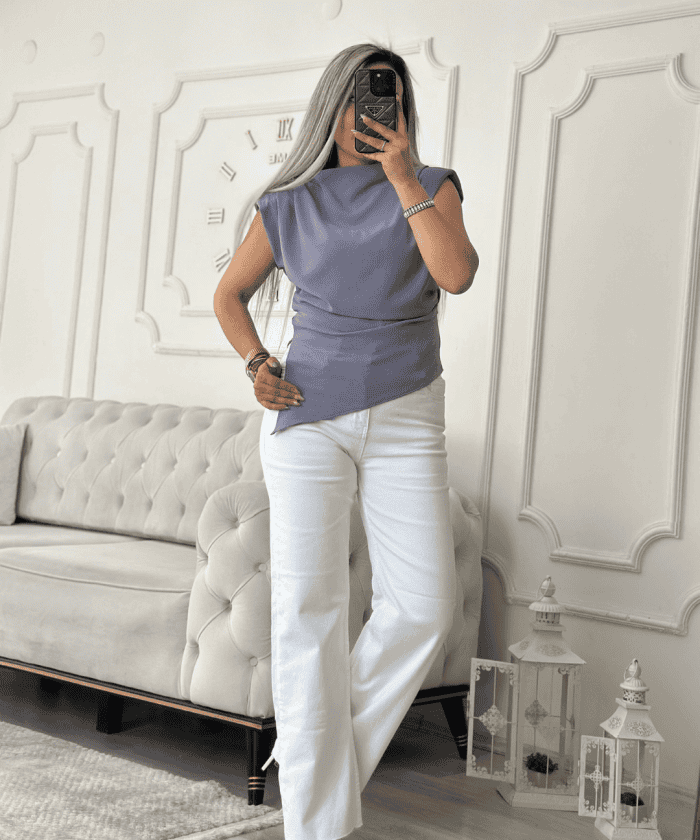 Alternative view of Asimetrik Kesim Vatkalı Bluz