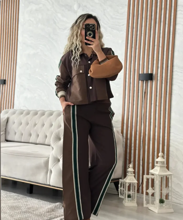 Alternative view of Şerit Detaylı Kahve İkili Takım