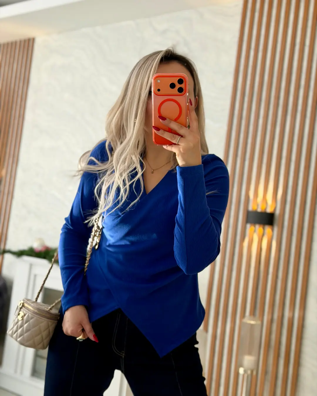 Yumuşak Dokulu Kruvaze Tokalı Bluz